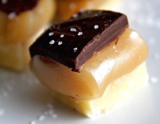 Dark Chocolate and Salted Caramel Topped Shortbread by Doughmesstic@BonbonBreak