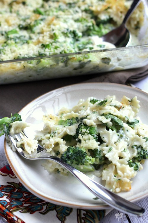 Broccoli, Spinach, and Cheese Bowties