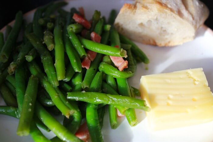 Green beans and bacon
