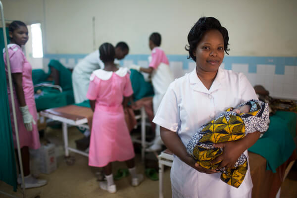 Midwife Julianna Msoffe. Labour ward. Kiomboi District Hospital, Kiomboi, Tanzania.