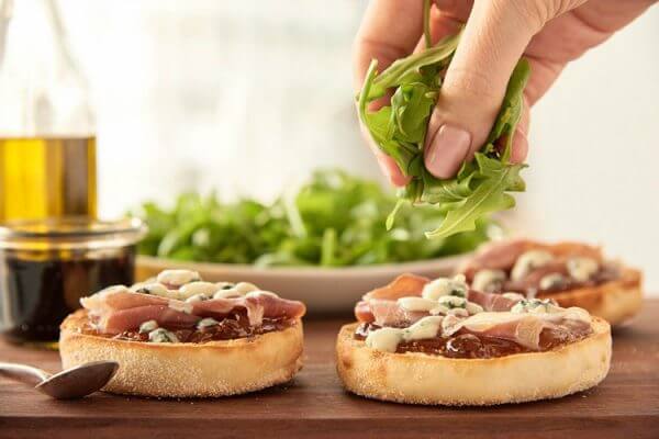 Love English muffin pizzas? Check out the New Bays English Muffins Pizza Genius Sweepstakes to win a countertop pizza oven.
